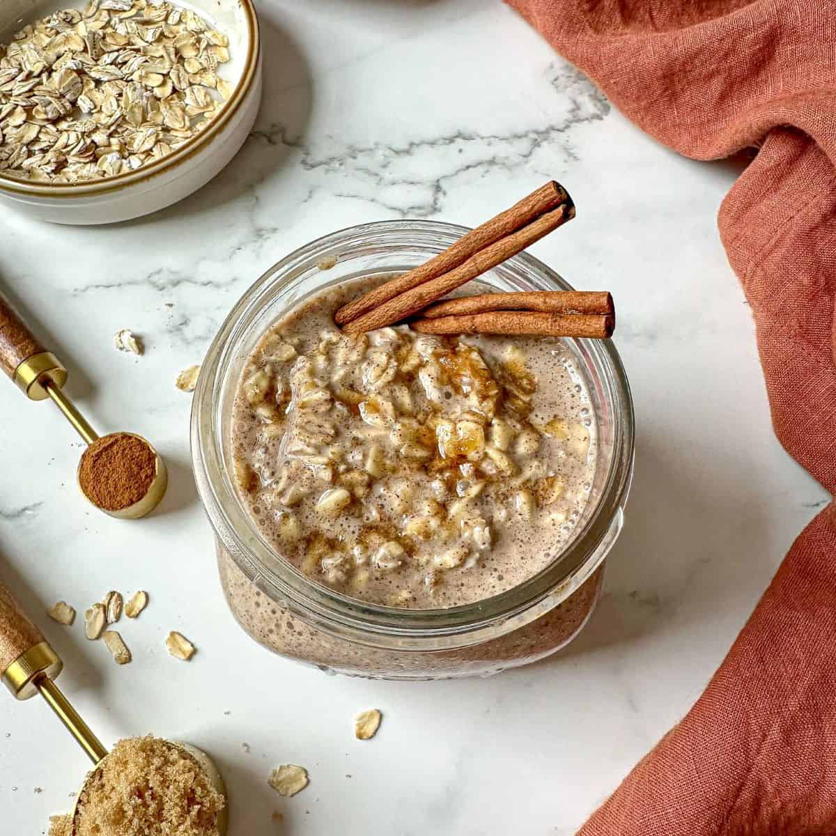 Cinnamon Roll Overnight Oats Image 2