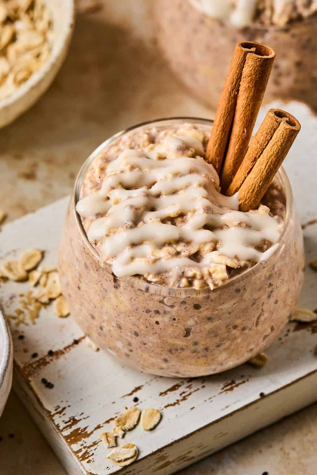 Cinnamon Roll Overnight Oats Image 4