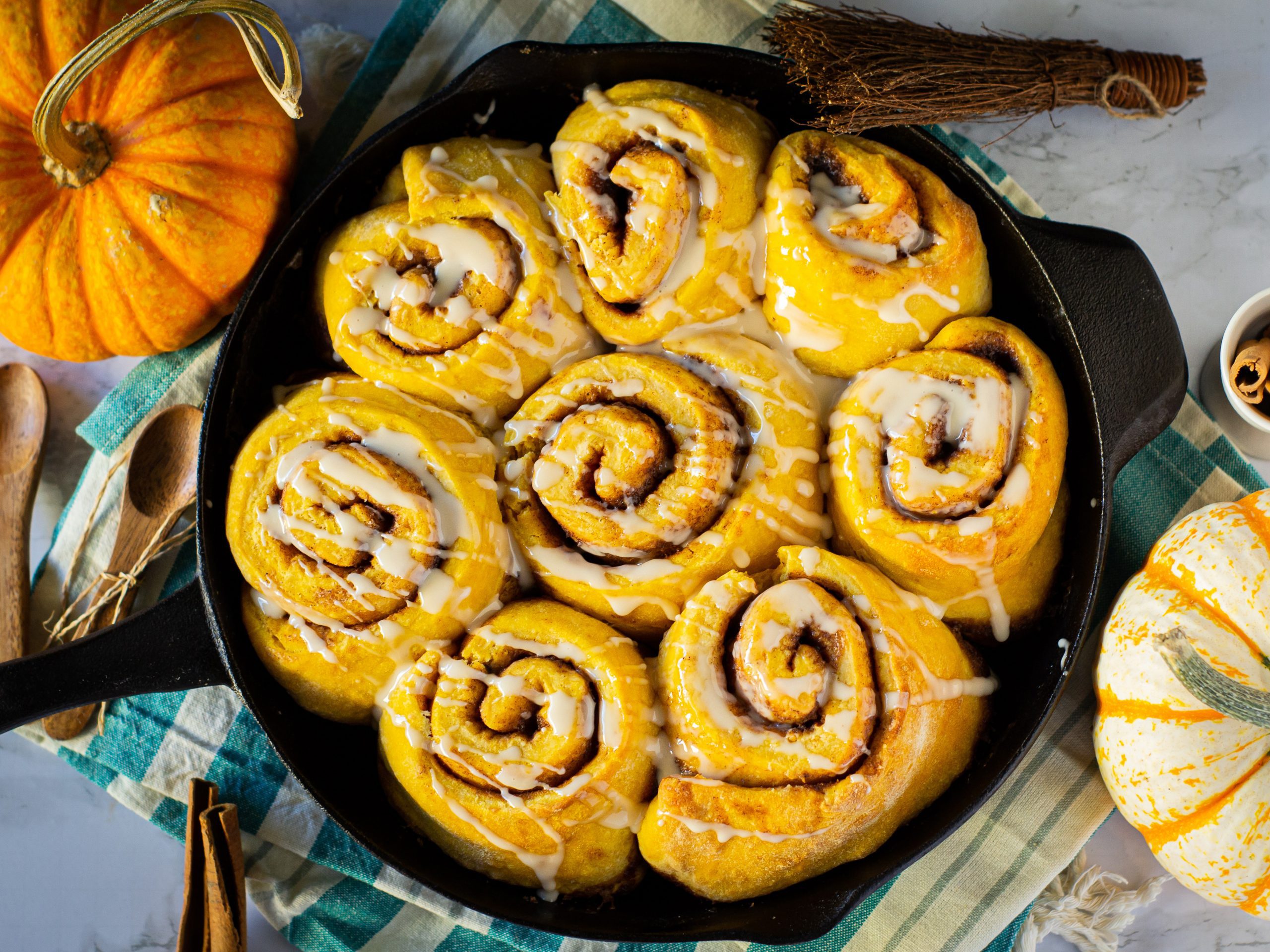 Pumpkin Chai Cinnamon Rolls
