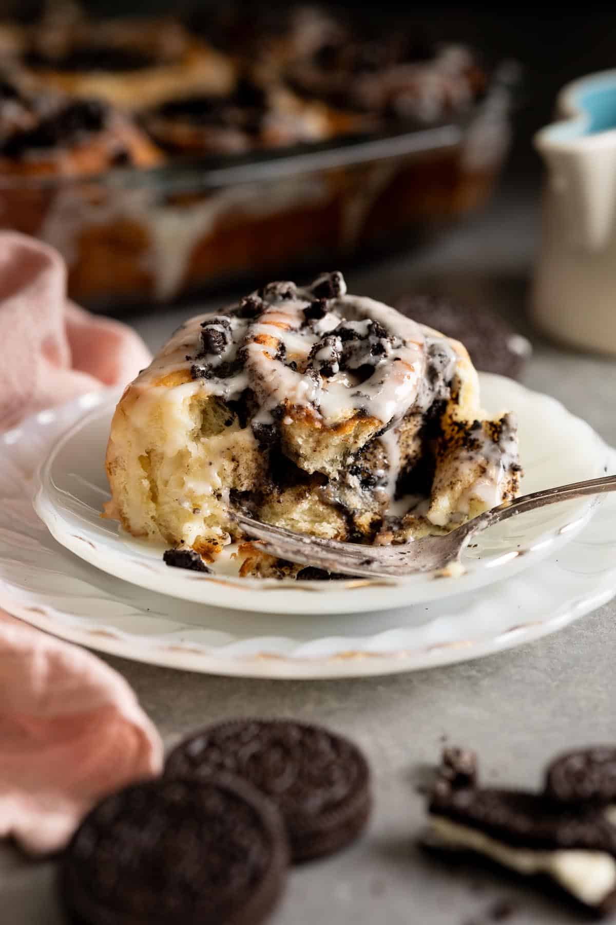 Cookies and Cream Cinnamon Rolls