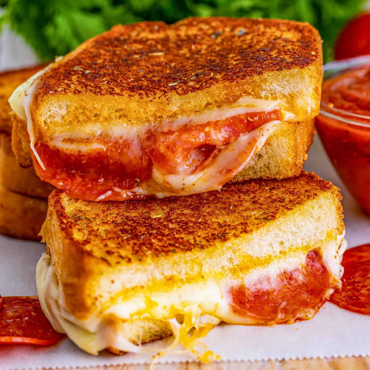 How to Make a Cheesy Pizza Grilled Cheese