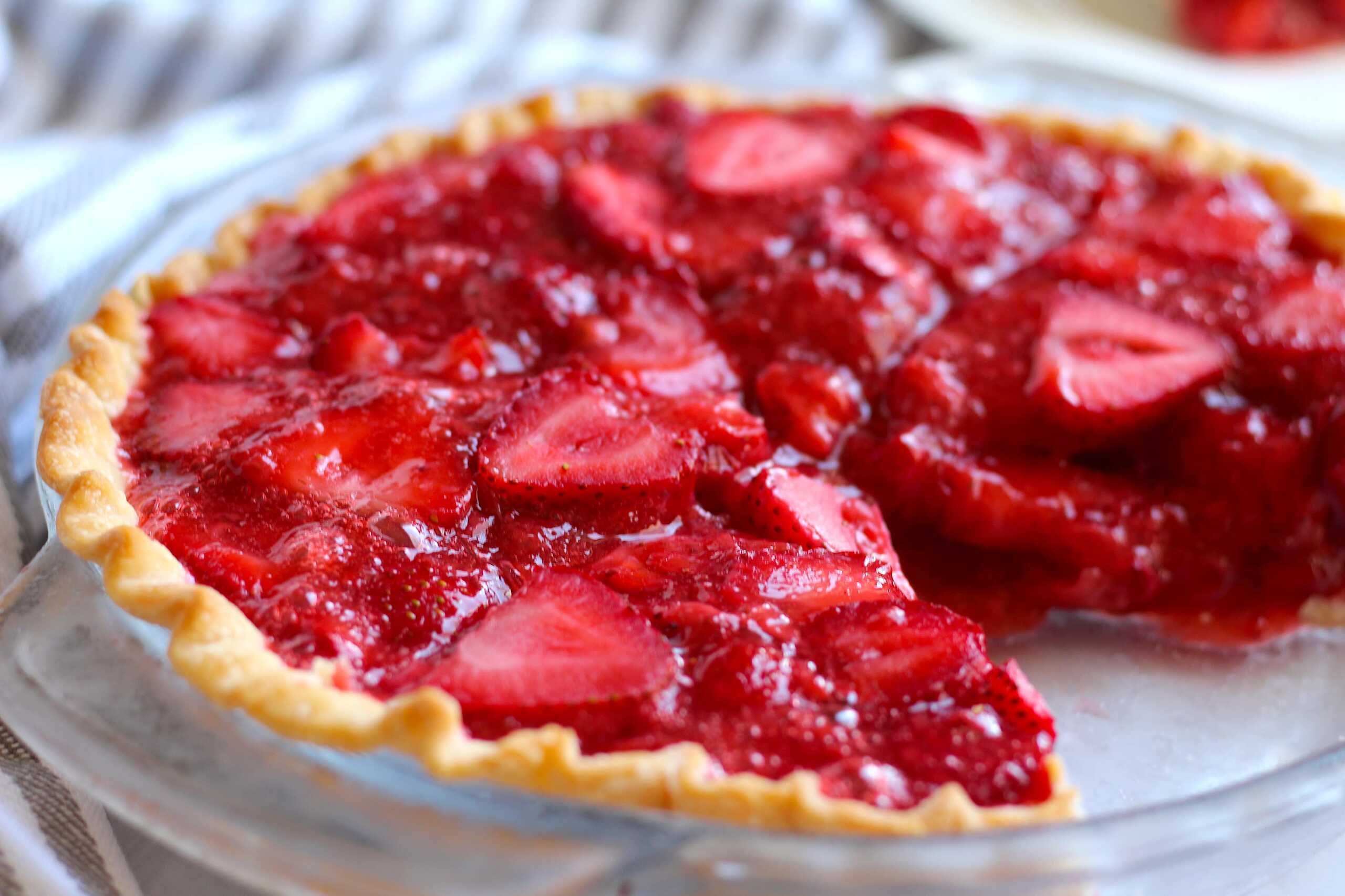 Easy Old-Fashioned Strawberry Pie