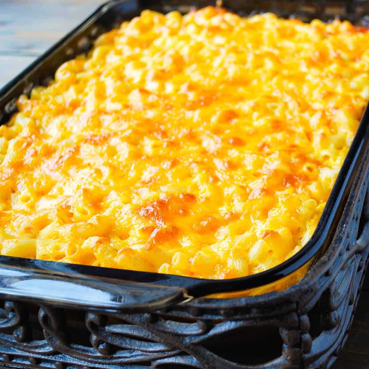 Easy Baked Macaroni and Cheese ingredients