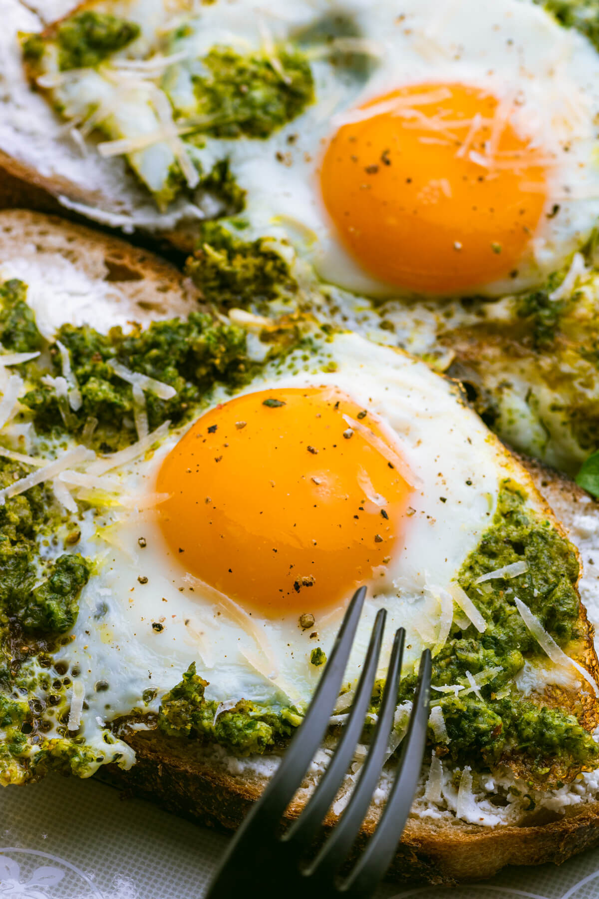 Pesto Scrambled Eggs on Toast