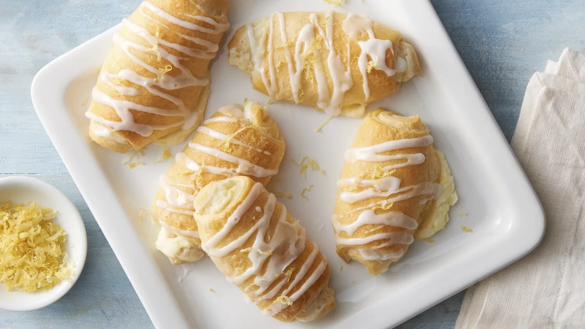 Lemon Cheesecake Crescent Rolls Buttery Zesty Irresistibly Flaky