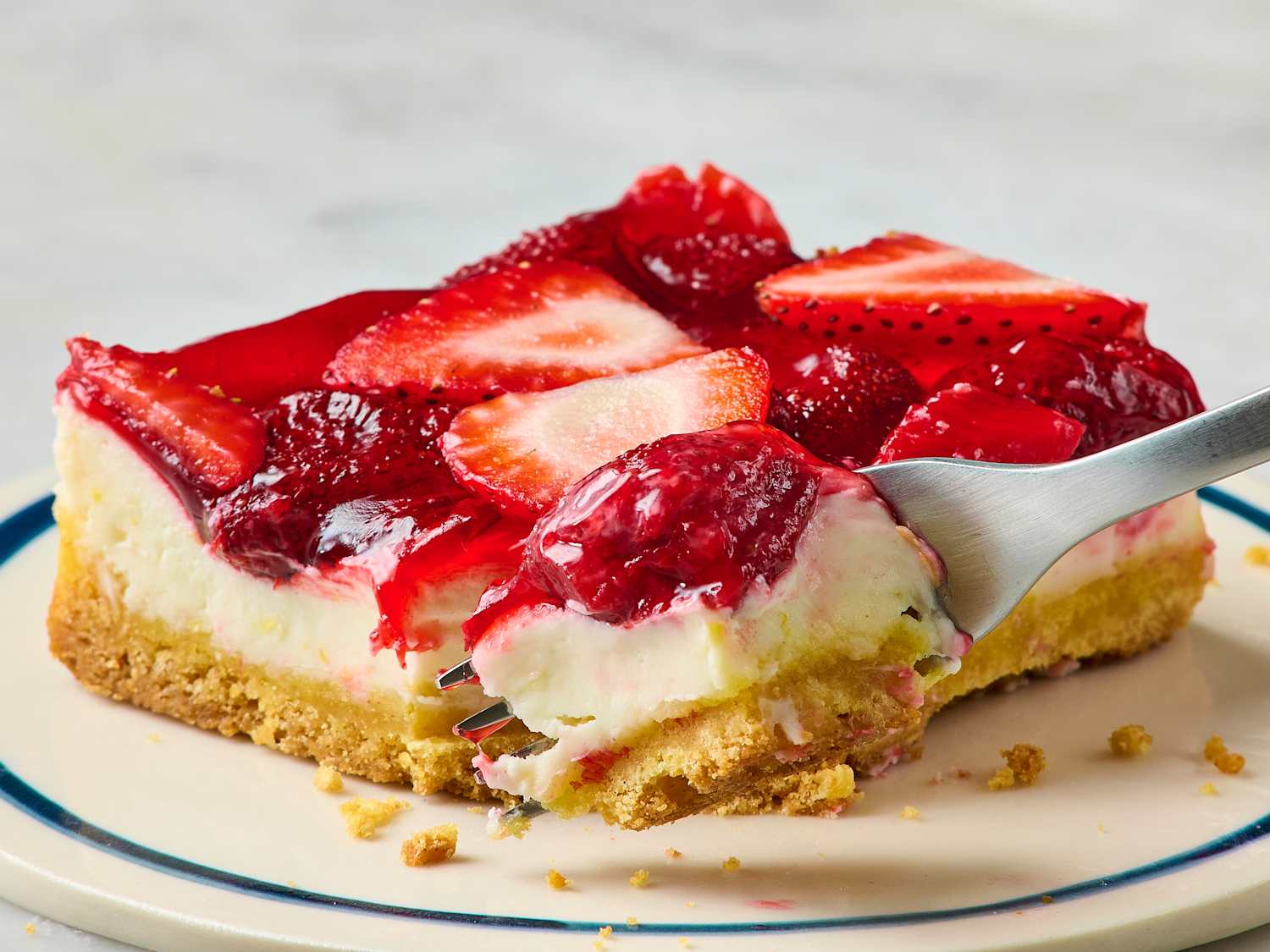 Strawberry Cheesecake Dump Cake Creamy Fruity Incredibly Easy